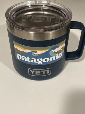 YETI Insulated Mug with Patagonia Wave Logo Sticker